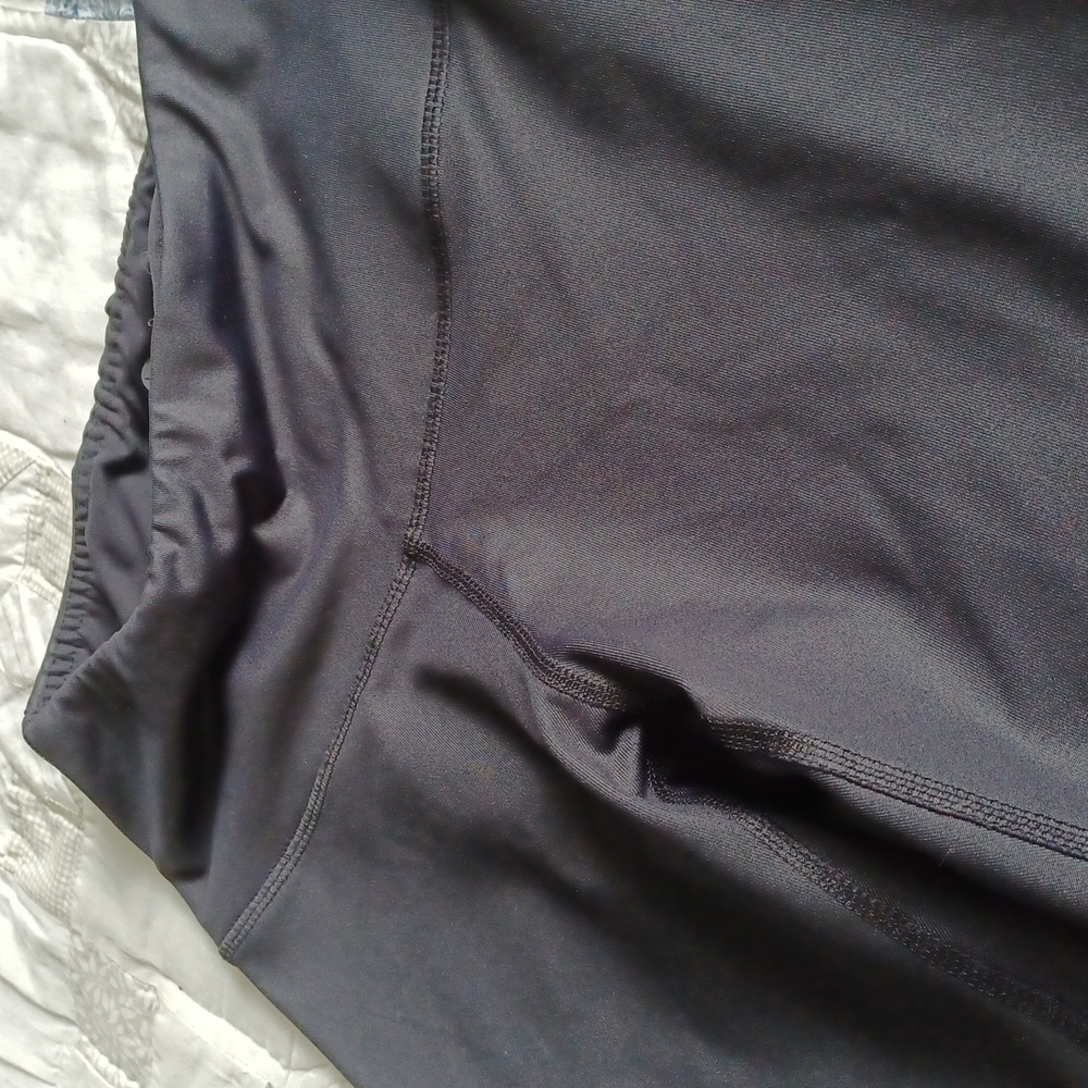 workout pants - Picture 3 of 3